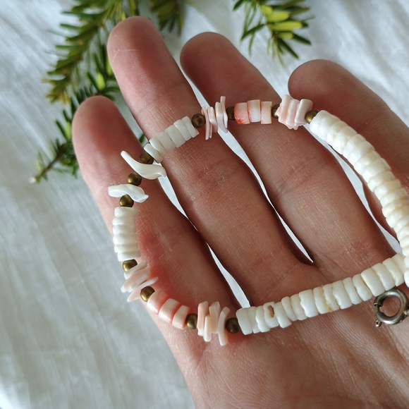 🦪 VTG MOP 🦪 1970s Native American Zuni Heishi, Luhuanus, & MOP fetish bracelet - Picture 2 of 8